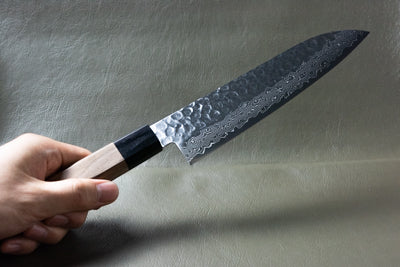 https://www.ninjakitchenmarket.com/cdn/shop/products/Hammered_Damascus_Stainless_Steel_Santoku_Knife_Walnut_Handle_1_1600x.jpg?v=1604910788